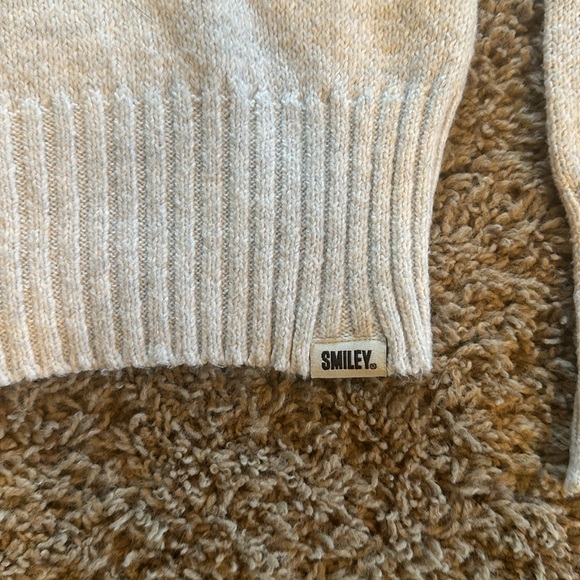 American Eagle x Smiley mock neck sweater - Picture 4 of 6
